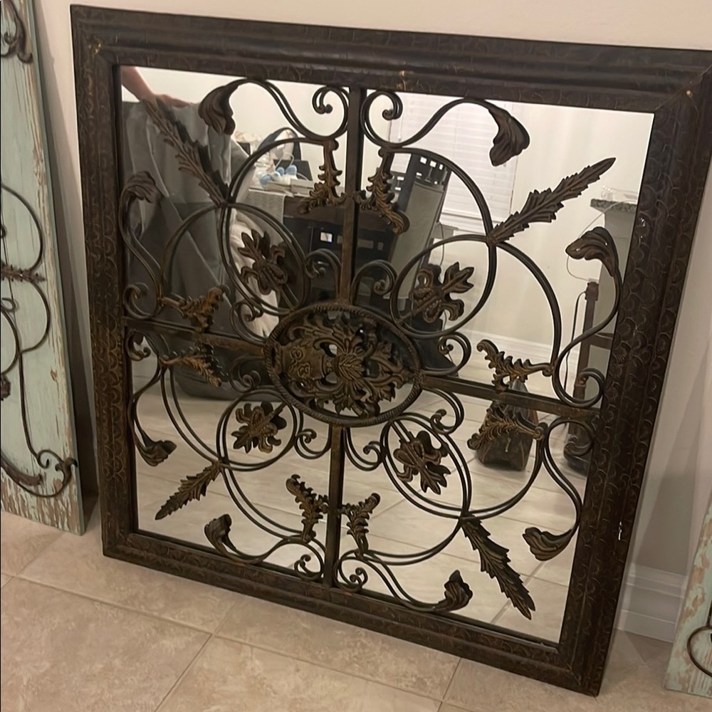 Elegant Bronze Wall Mirror Decor